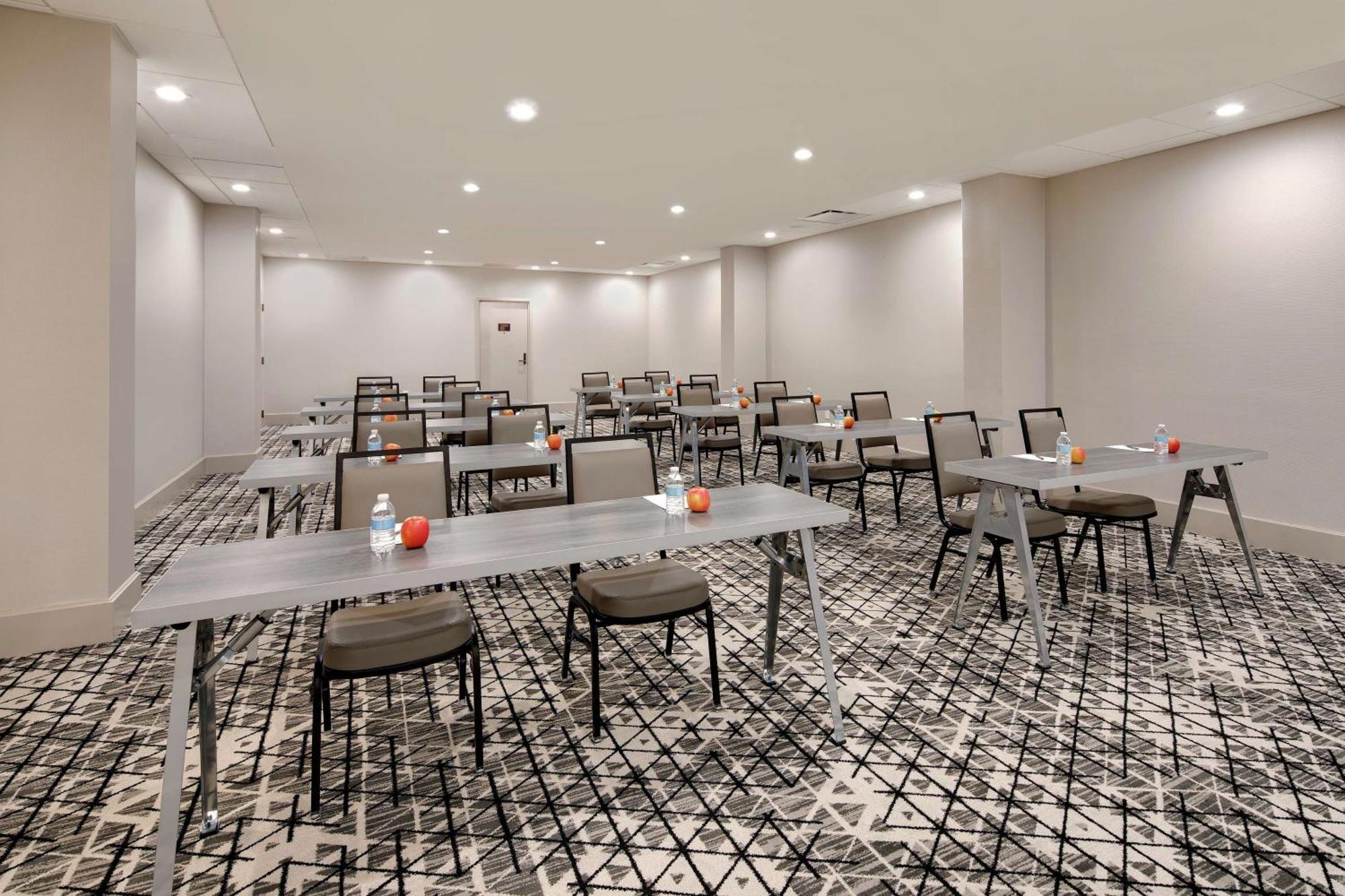 Embassy Suites By Hilton Atlanta Perimeter Center Sandy Springs Buitenkant foto