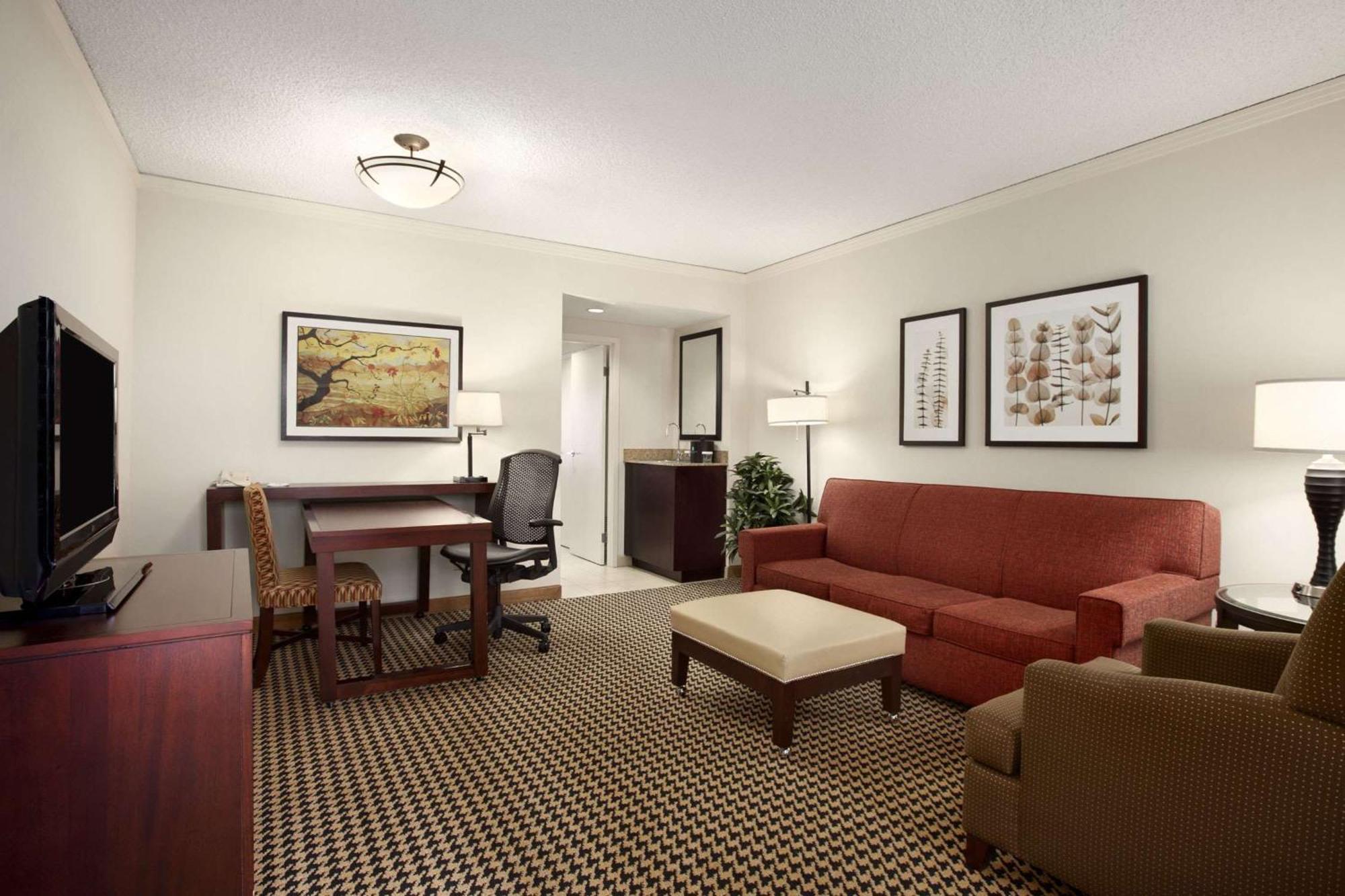 Embassy Suites By Hilton Atlanta Perimeter Center Buitenkant foto