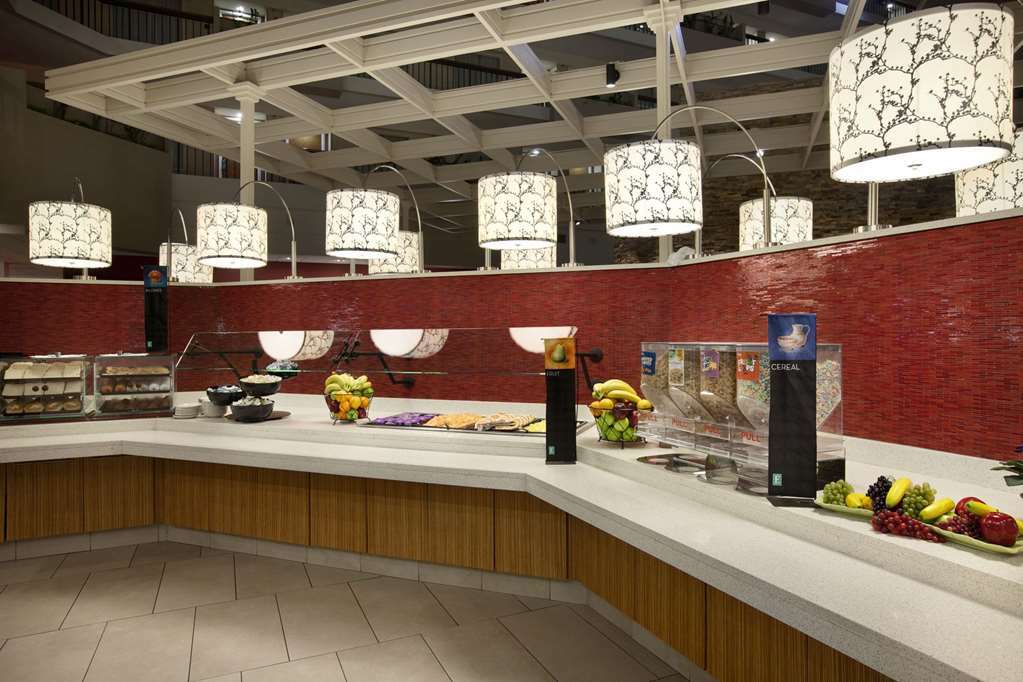 Embassy Suites By Hilton Atlanta Perimeter Center Restaurant foto